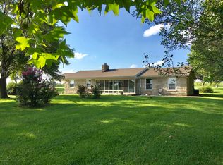 1198 Taylor Wood Rd, Simpsonville, KY 40067