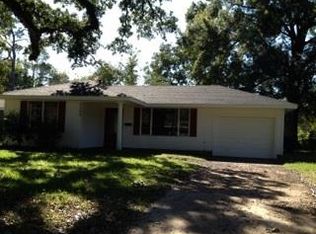 5595 Landry Ln, Beaumont, TX 77708