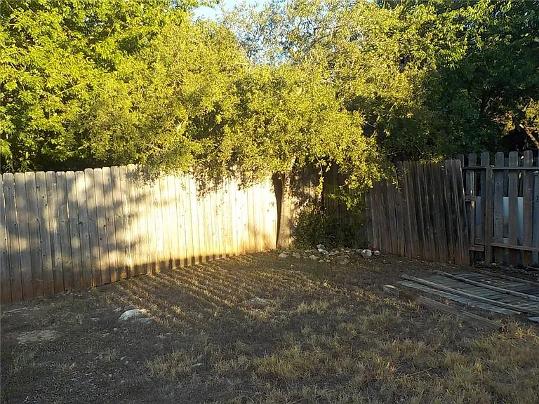 523 Cutty Trl #A — Photo 12