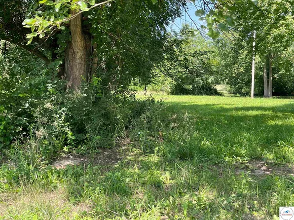 307 E Johnson St, Sedalia, MO 65301