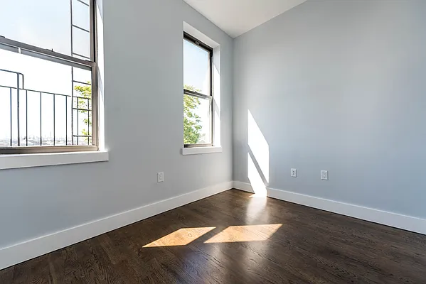 Rented by Nooklyn NYC LLC | media 27