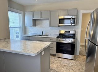 109 2nd Ave W, Milan, IL 61264