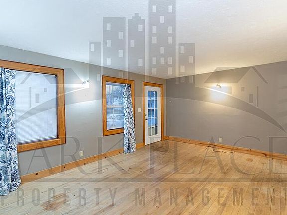 5th image of 1197 North St