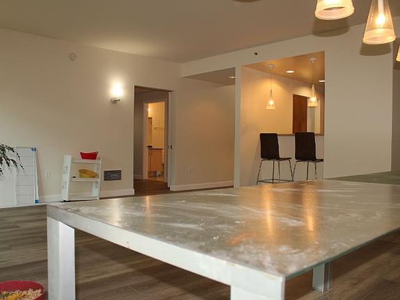 3rd image of 1 Mandalay Pl Unit 1106