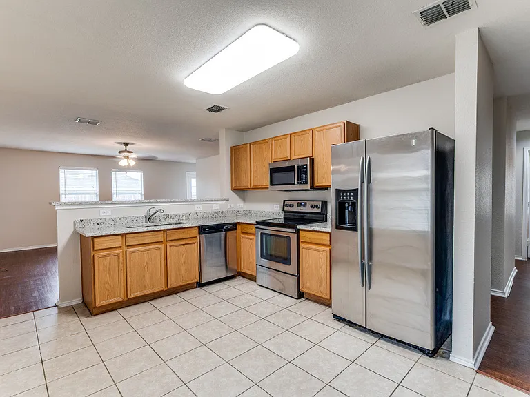 14048 Firebush Ln — Photo 7