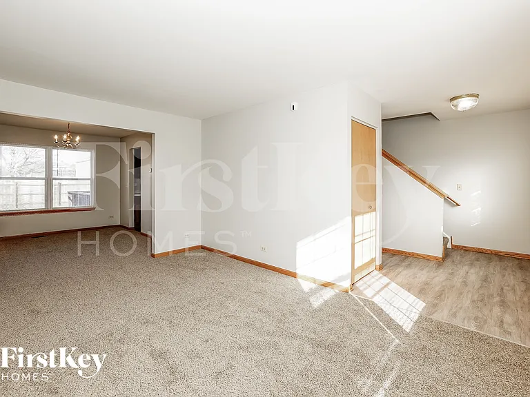 1907 Vermette Cir — Photo 2