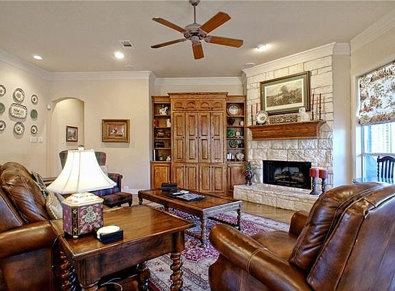 5th image of 4113 Parkway Dr