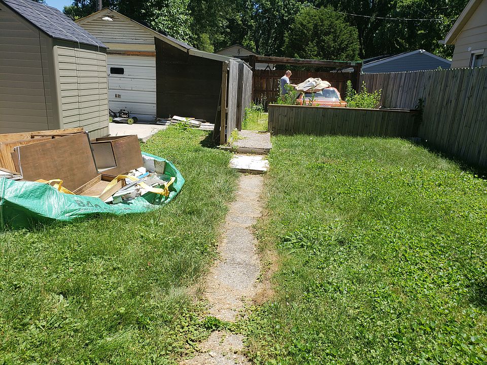 2nd image of 1135 N Concord St