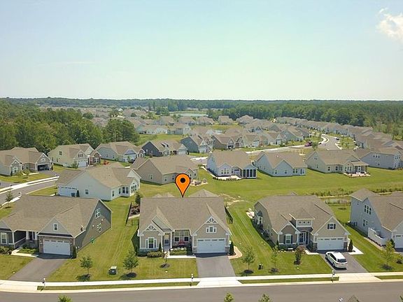 5th image of 34045 Beaufort Ln