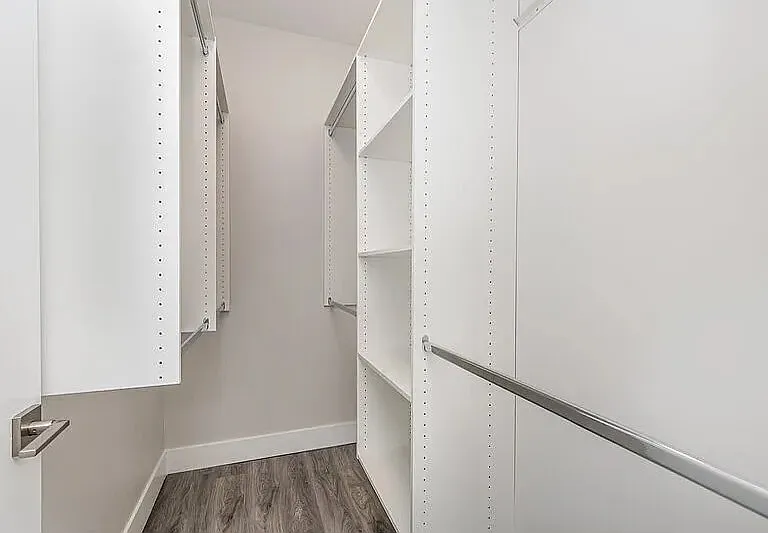 1709 Harbor Ave SW #400 — Photo 10