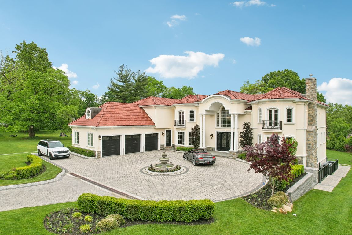 170 N Farview Ave, Paramus, NJ 07652 MLS 24019324 Zillow