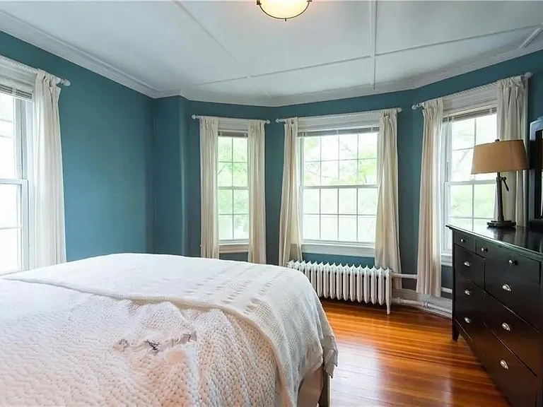 20 Carroll Ave — Photo 13