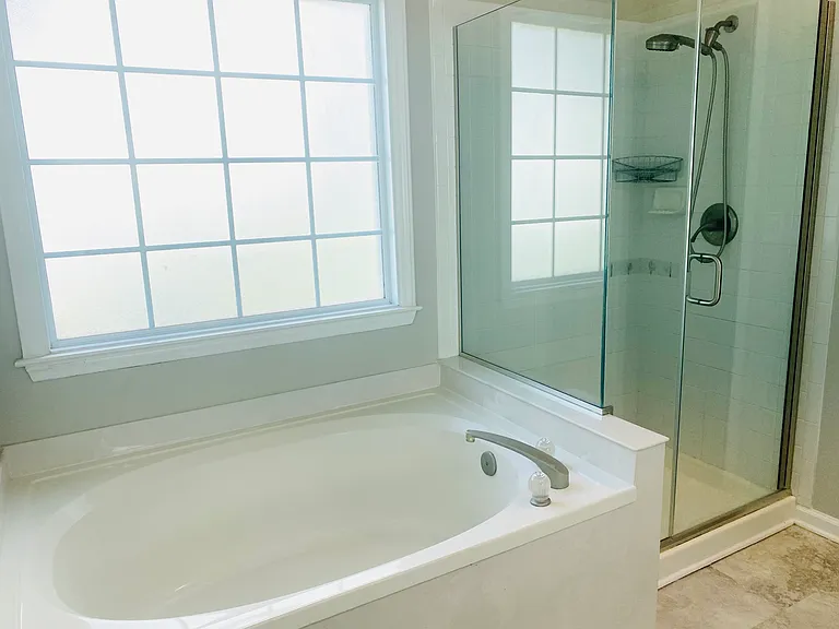 1705 Waterclose Ct — Photo 33