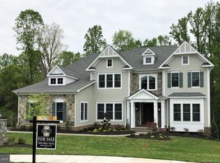 11004 Tradewind Ct, Oakton, VA 22124