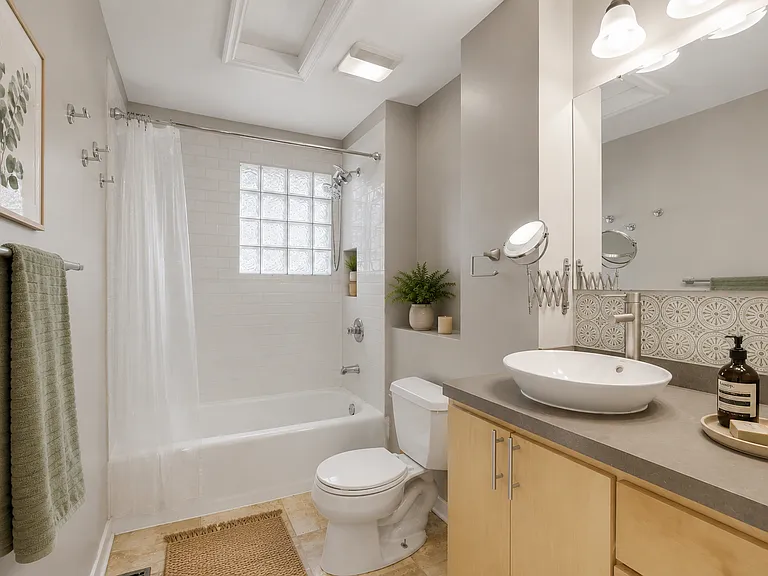 4647 Blaisdell Ave — Photo 6