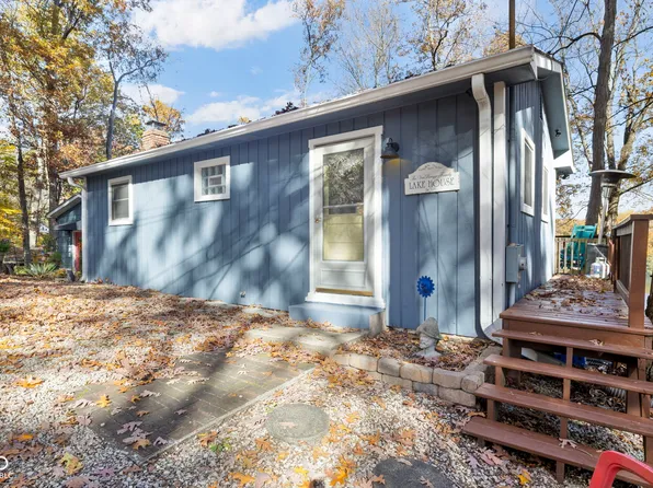 7200 Grouper Dr, Nineveh, IN 46164