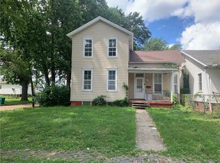 646 W North St, Decatur, IL 62522