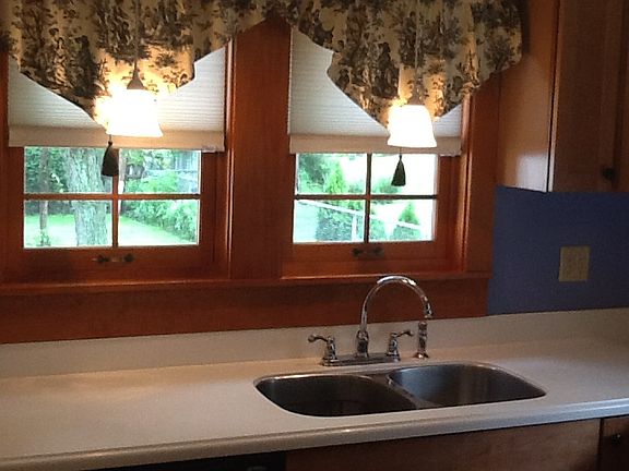 4th image of 1148 W Highland Ave