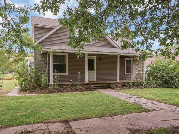 305 Grant St, Alta Vista, KS 66834
