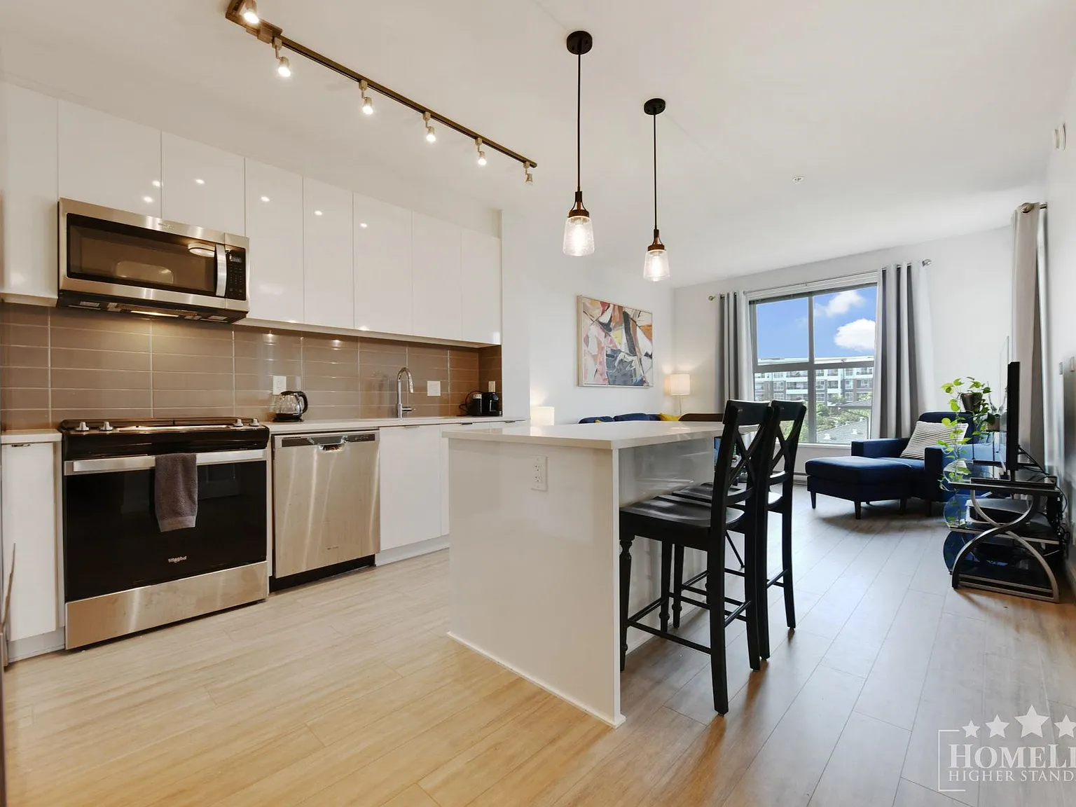1 bed, 640 sqft, $1,700 — Photo 4