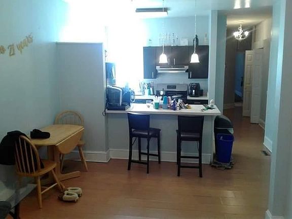 4th image of 426 N 33rd St Floor 1