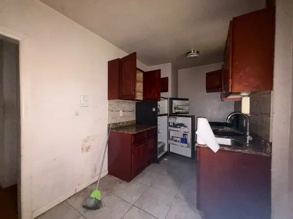 2700 Grand Concourse, Bronx, NY
