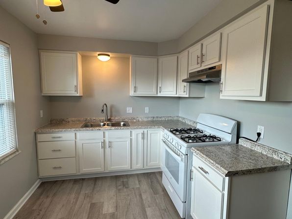 5018 Forest Park Pl #5
