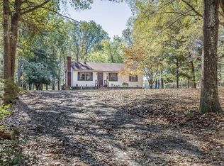 121 Edge Hill Farms Dr, Aylett, VA 23009