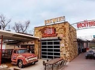 501 W Kimball St, Mansfield, TX 76063