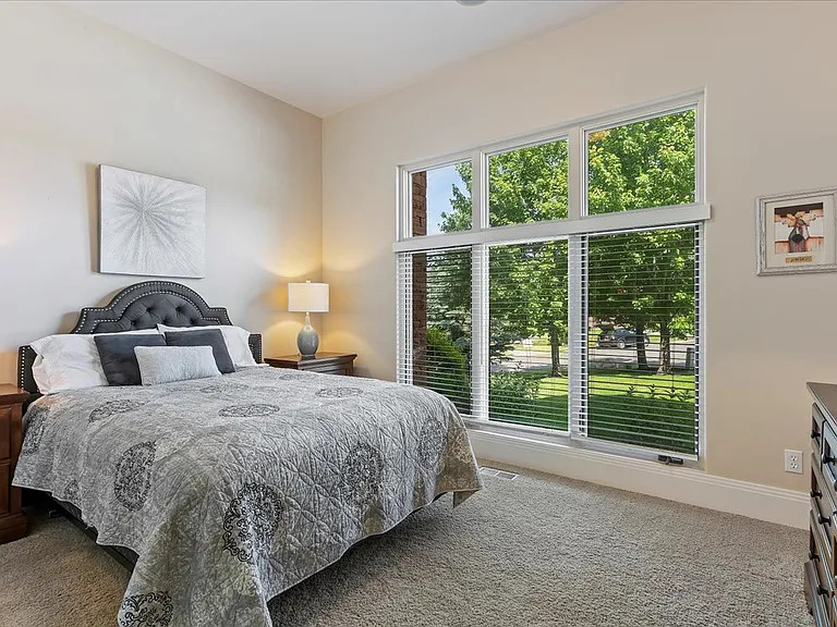 4859 E Eagleridge Dr — Photo 28
