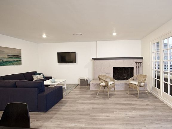 3rd image of 5210 Neptune Ave #B