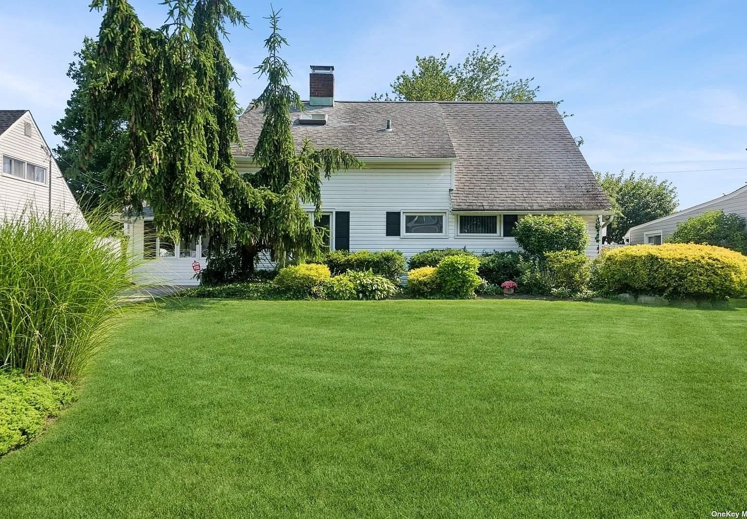 199 Willowood Drive, Wantagh, NY 11793 Zillow
