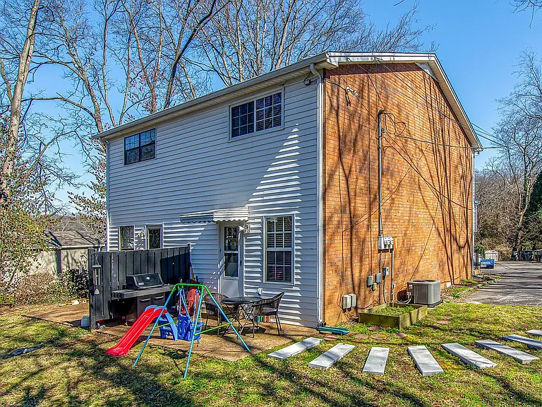3901 Westlawn Pl — Photo 19