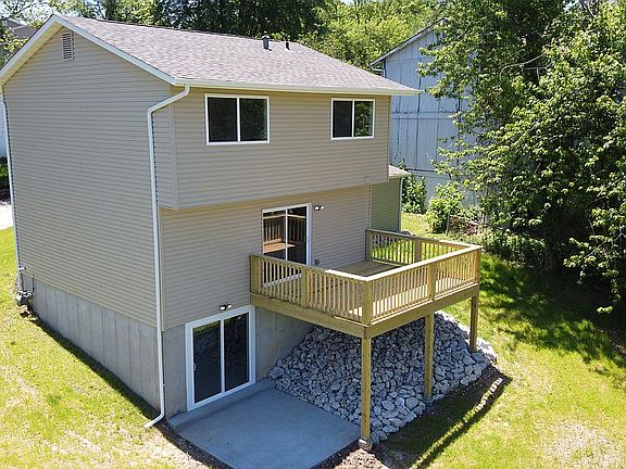 2nd image of 1821 Dandridge Dr