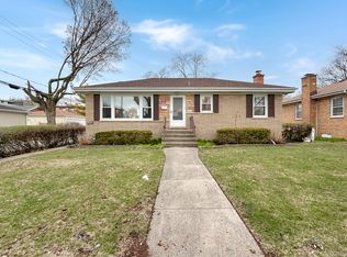 10014 Bronx Ave, Skokie, IL 60077