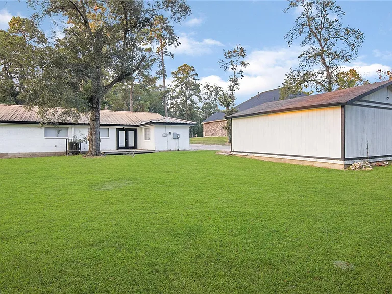 1702 Athens Dr — Photo 37