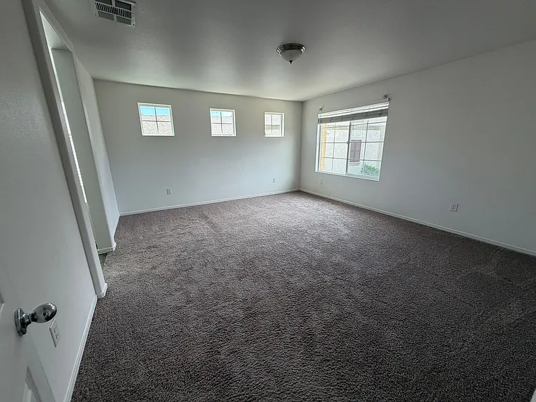 9752 Silver Dollar Ln — Photo 15