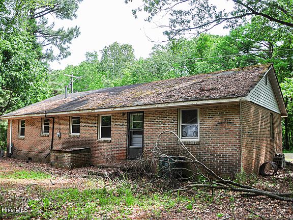 4th image of 183 Sand Hills Road