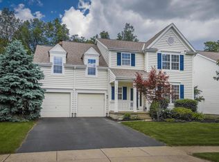 6146 Tetlin Field Dr, New Albany, OH 43054