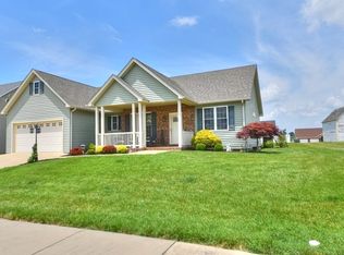 15 Mahogany Dr, Stuarts Draft, VA 24477