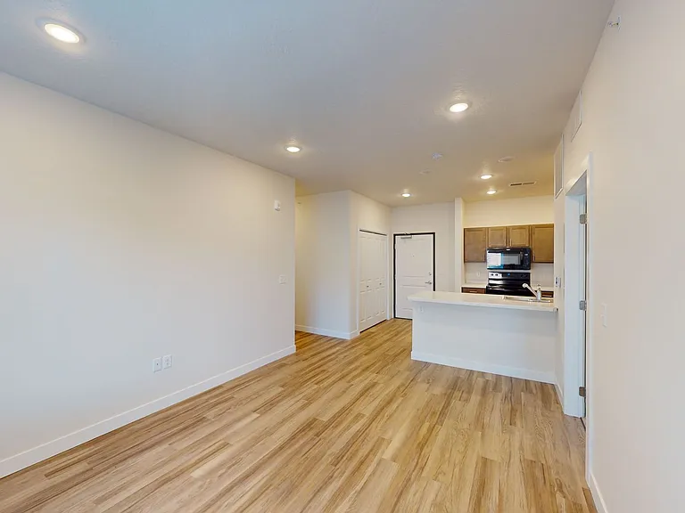 1720 Morningside Ave — Photo 8
