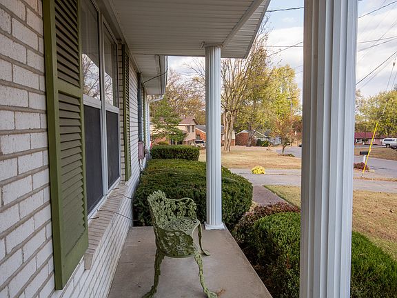 3739 Valley Ridge Dr.