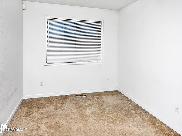 3855 Randolph St — Photo 4