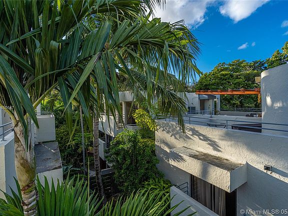 2nd image of 3036 SW 27th Ave #5