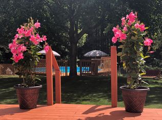 10961 Big Lake Rd, Davisburg, MI 48350