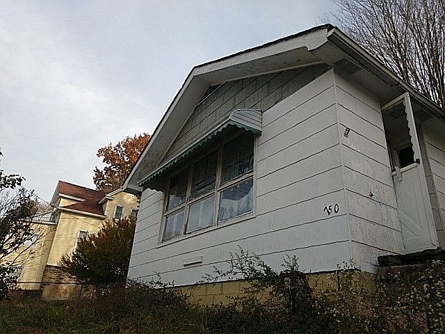 1st image of 750 Sophia St