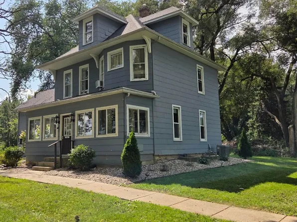 4147 Vilas Hope Rd, Cottage Grove, WI 53527