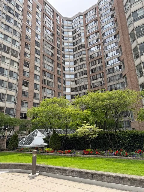 Studio, 500 sqft, $2,200 — Photo 4