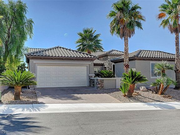 3rd image of 2795 Olivia Heights Ave