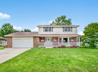 8161 Birchwood Ave, Jenison, MI 49428